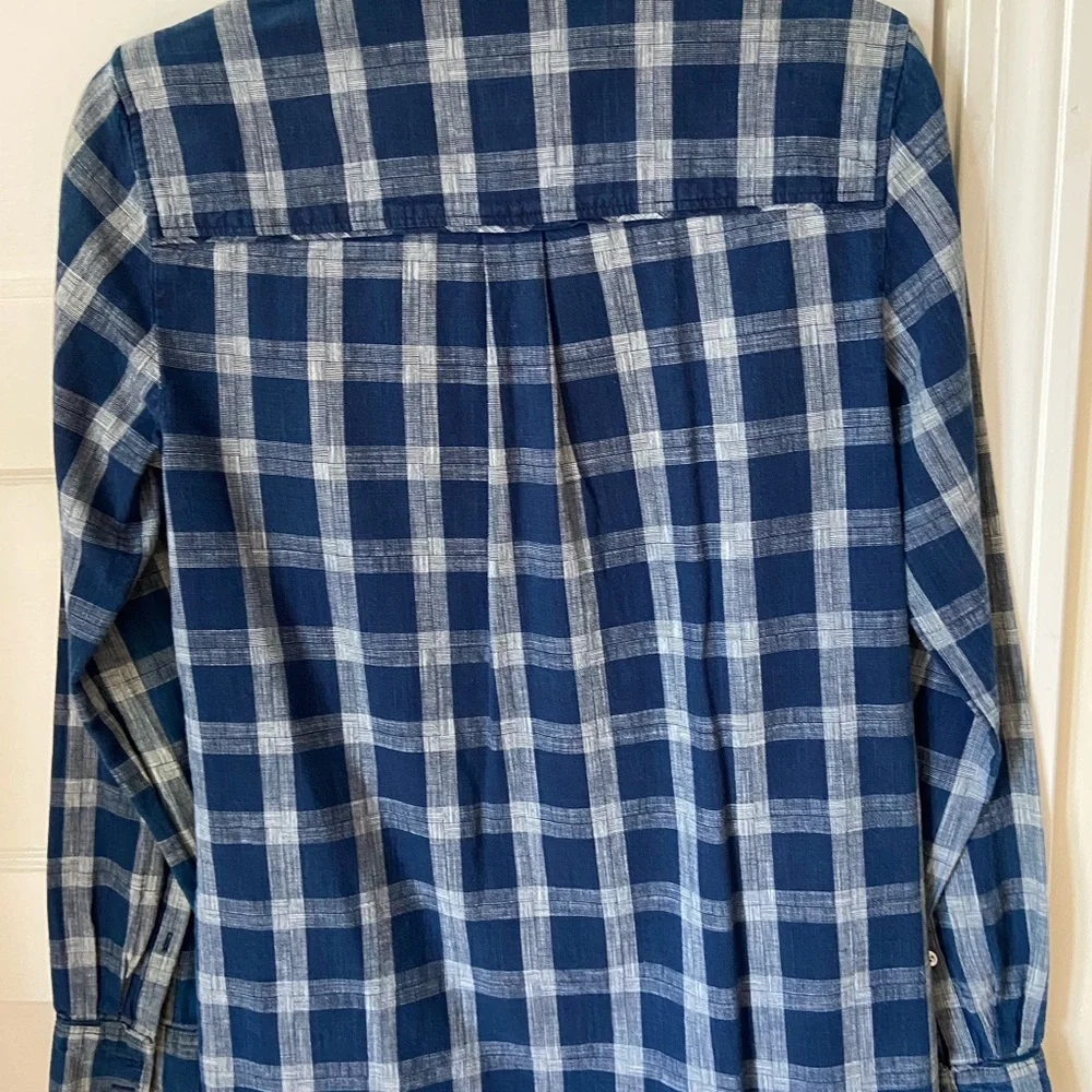 JCrew Womens Boy Shirt - Picture 2 of 3